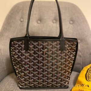 ❌SOLD❌Goyard reversible Anjou mini tote black